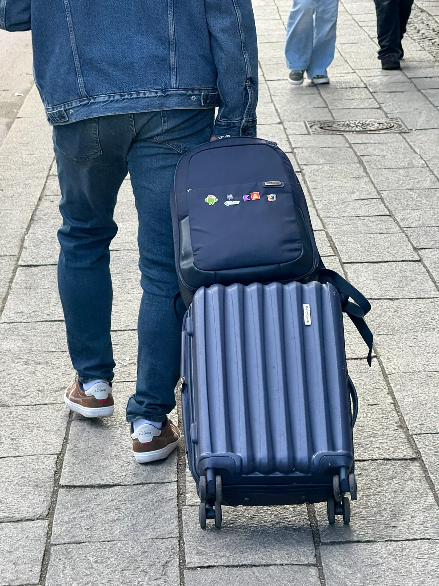 一样要离开的人